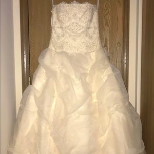 Oleg Cassini Wedding Dress